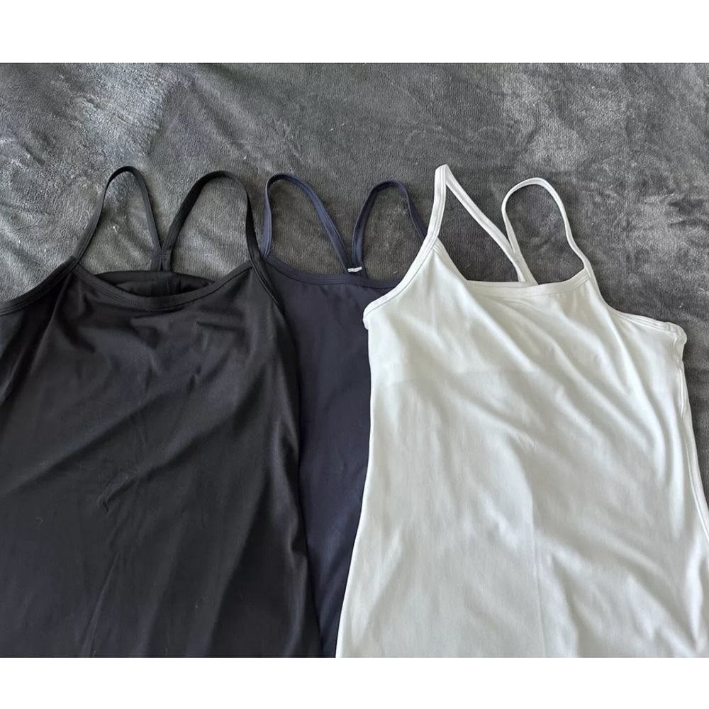 Aerie Workout Top/Tank/Shirt White,Black, Blue Lot Of 3 Sz Medium *Tag-cut Out*